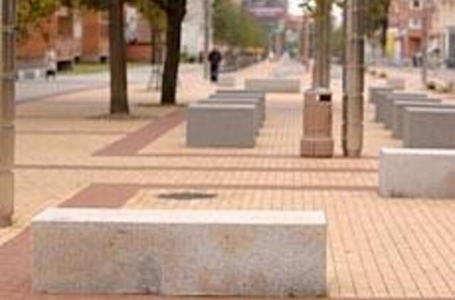 Lenda M. Mažvydo alėjos suolų brokas 