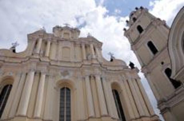 Lietuvos vyskupai ragina netikėti populizmu, gąsdinimu sąmokslais ir priešrinkiminiu dosnumu