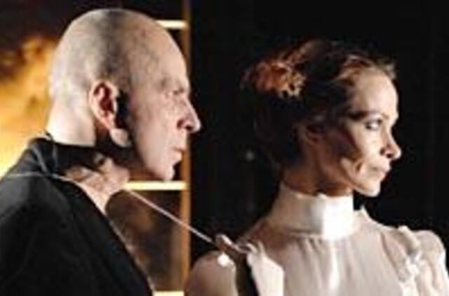 Klaipėdos dramos teatras - mušamas gulintis