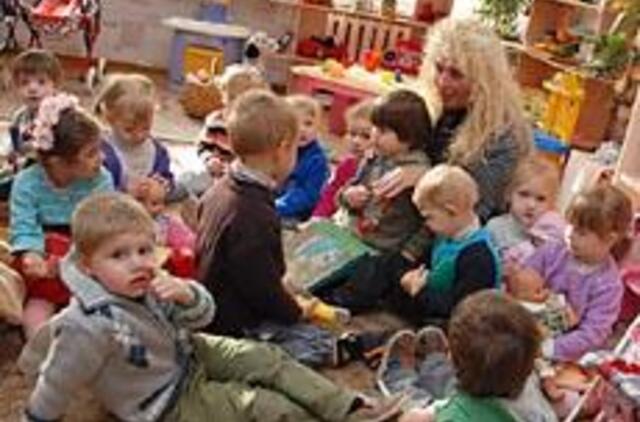 Į žmones - per ašaras