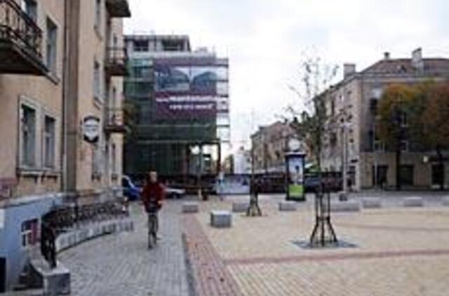 Nauja statyba - alėjos siaurinimo pradžia