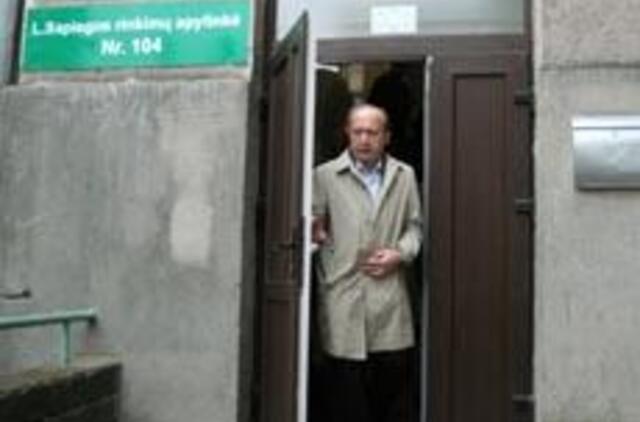 A. Kubilius atlikti pilietinę pareigą laukė pusvalandį