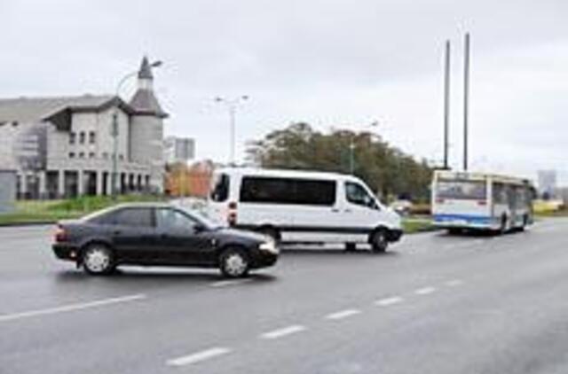 Apsisukimo vietose apsisuka... protas