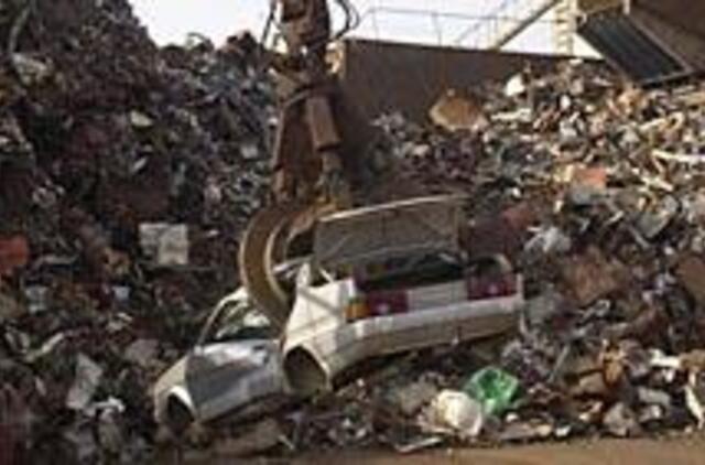 Atpigęs metalas džiugina ne visus