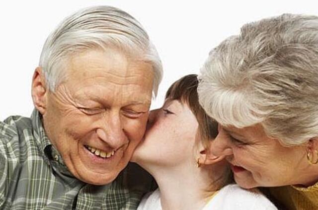 Kodėl iš vaiko atimama senelių meilė?