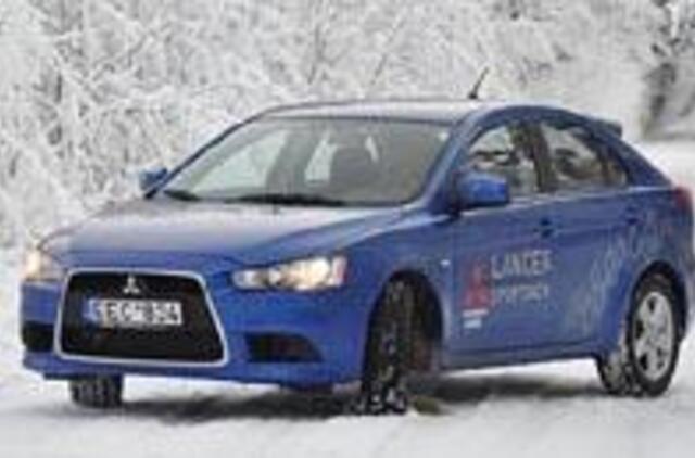 "Mitsubishi Lancer Sportback": o kuo čia dėtas sportas?