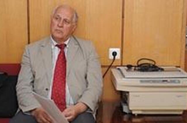 A. Šimkų ragins trauktis savo noru