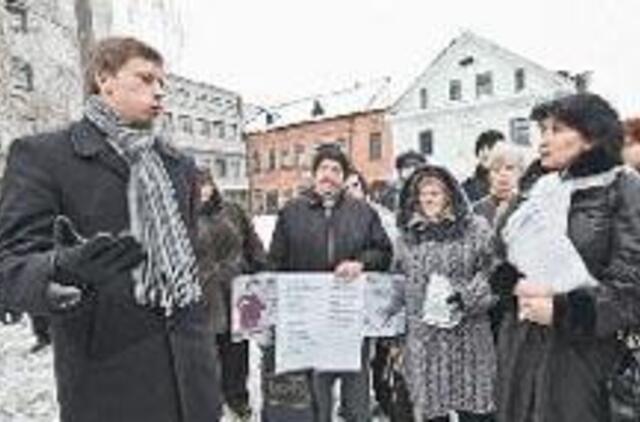 Taikus piketas išgąsdino Kauno valdžią