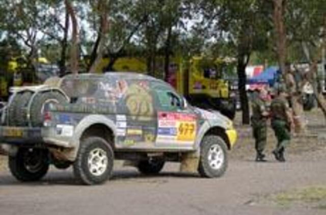 A. Petraičio ir A. Juknevičiaus ekipažas Dakaro ralyje po trylikos etapų - 26-as