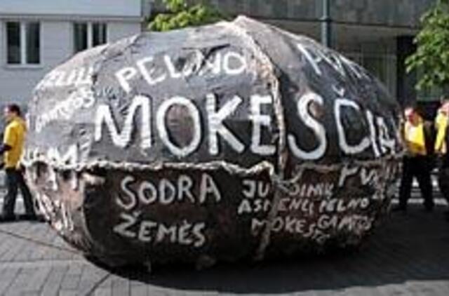 Nušvilpta valdžia žada eiti į žmones