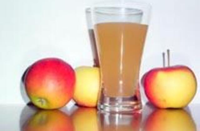 Obuolių sultys gali sumažinti susirgimo Alzheimerio liga riziką