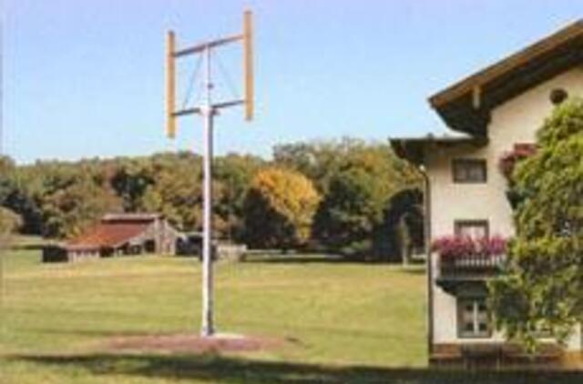 Nuosava elektrinė namo kieme