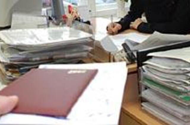 Sveikatos apsaugos biurokratų bus mažiau