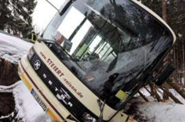 Vokietijoje per autobuso avariją sužeista 12 vaikų