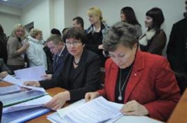 "Šiukšlių" byla: teismas ir vėl nesiryžo