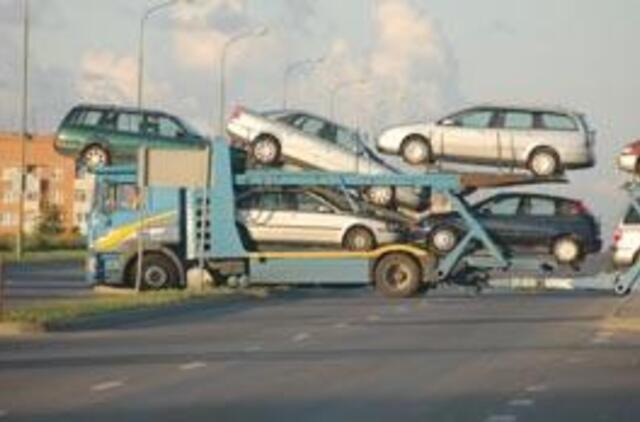 Įsigyjant automobilį būtina surašyti jo pirkimo-pardavimo sutartį