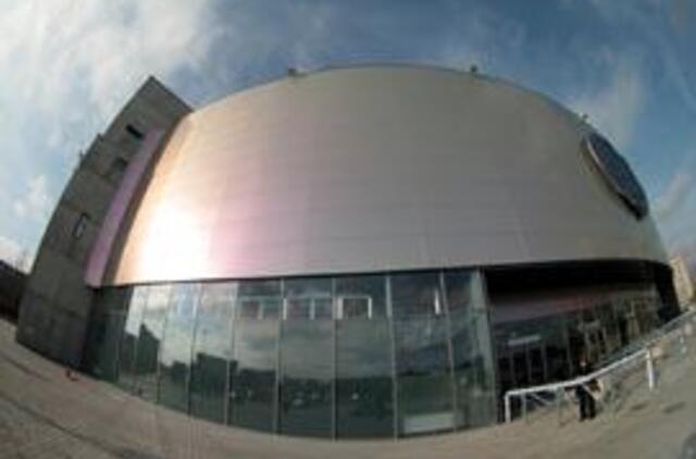 Panevėžio arena - akmuo po kaklu