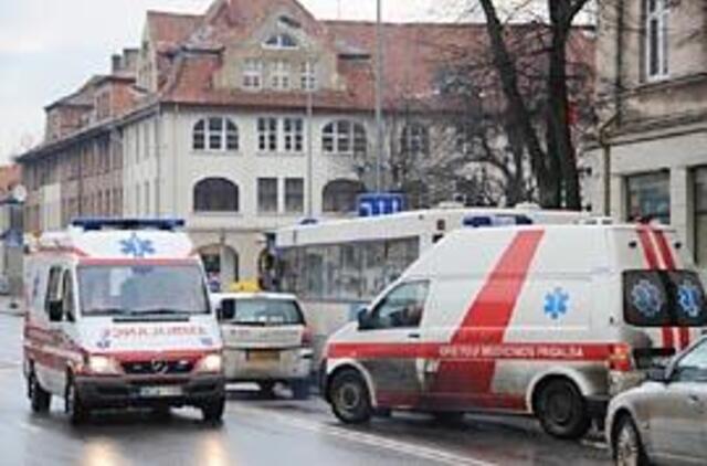 Paklydę skambučiai trikdo skubią pagalbą  