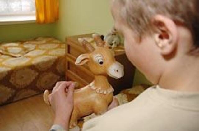 Valdžia smūgiuoja silpniausiems