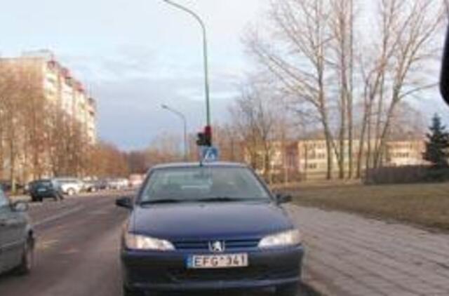 vairuoju.blogspot.com: "Dėmesio! Šviesoforai Gedminų gatvėje!"