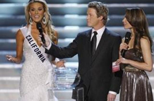 Pasisakiusi už tradicinę šeimą, gražuolė prarado karūną