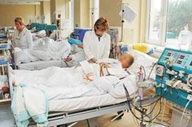 Visus medikus - ant vieno kurpalio 