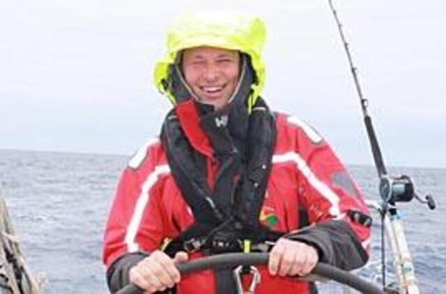 Tėvo žygį per Atlantą po 20 metų pakartojo sūnus