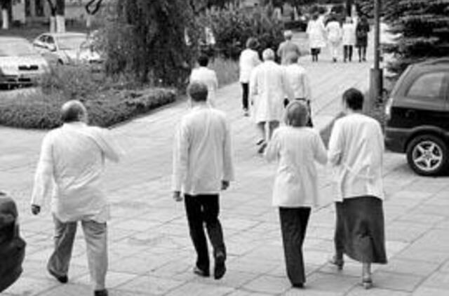 Medikai - šantažo gniaužtuose