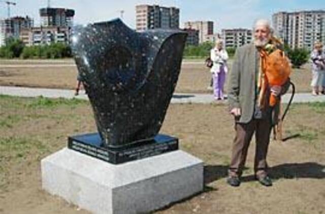 Paminklo istorijoje pakvipo bauda