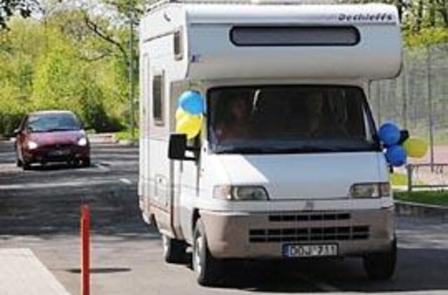 Nameliai ant ratų - ne pasyviems