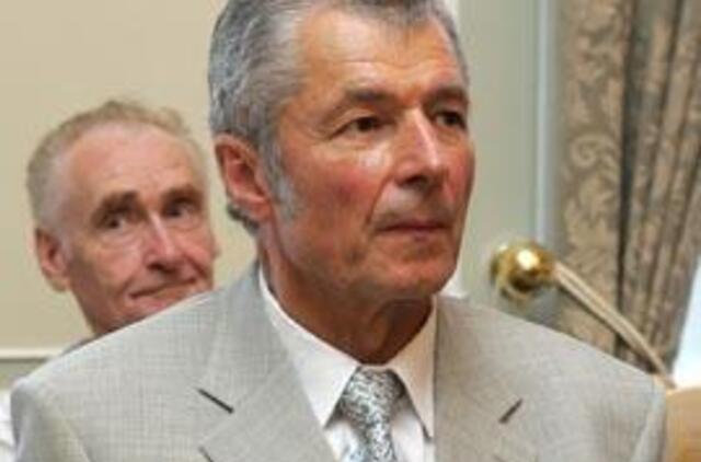 Lietuvos gydytojų vadovų sąjungos prezidentas: reikia ryžtis įvesti kai kurias mokamas paslaugas