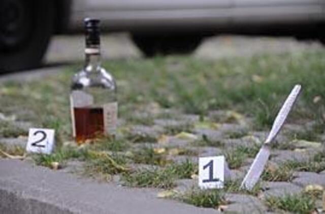 Tarp įtariamųjų - alkoholis