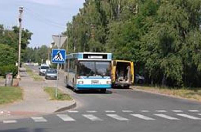 Šiltnamių gatvė kratosi transporto