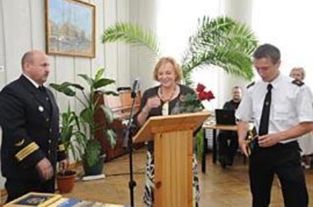 Gavus diplomą - iškart į jūrą