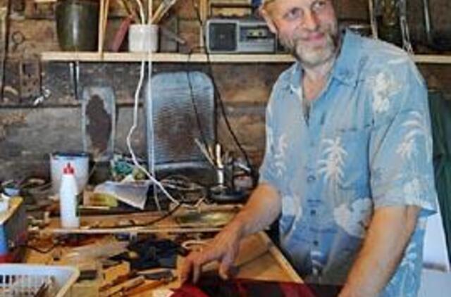 Lopaičių gamtos nublokšti prie molbertų 