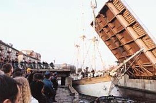 "Meridianui" vėl reikia pagalbos