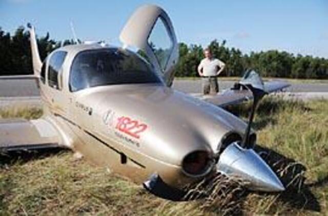 Nidoje nukrito lėktuvas