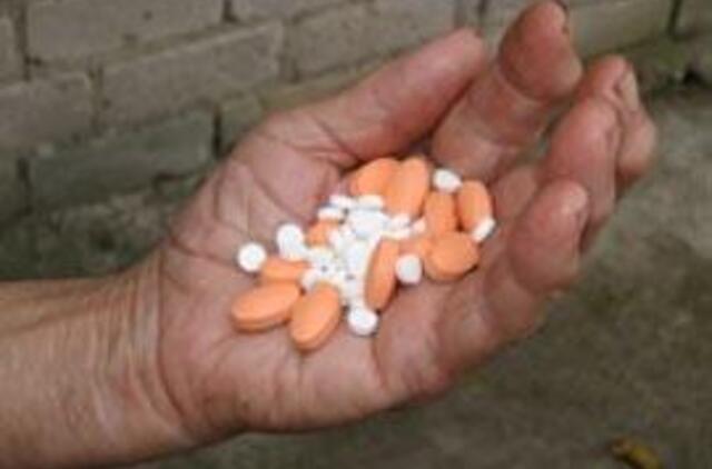 VMVT perspėja nepirkti neregistruotų maisto papildų