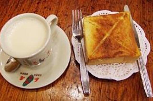 Gerkite pieną užkąsdami duonos plutele