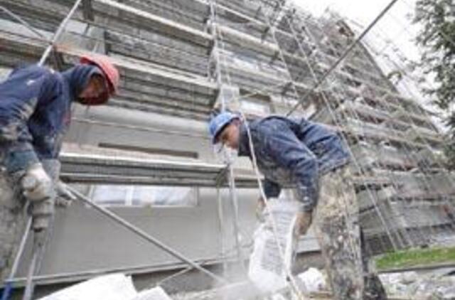 Daugiabučių atnaujinimas ritasi į bedugnę