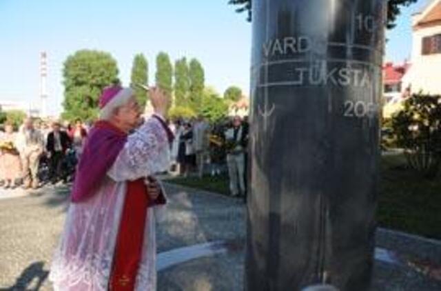 Atidengtas tūkstantmečio monumentas
