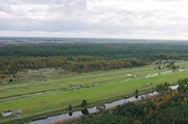 Kelią valstybės interesui pastojo privatūs sklypai