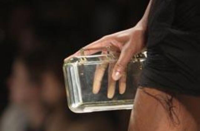 Fendi. 2010-ųjų pavasaris. Rankinės