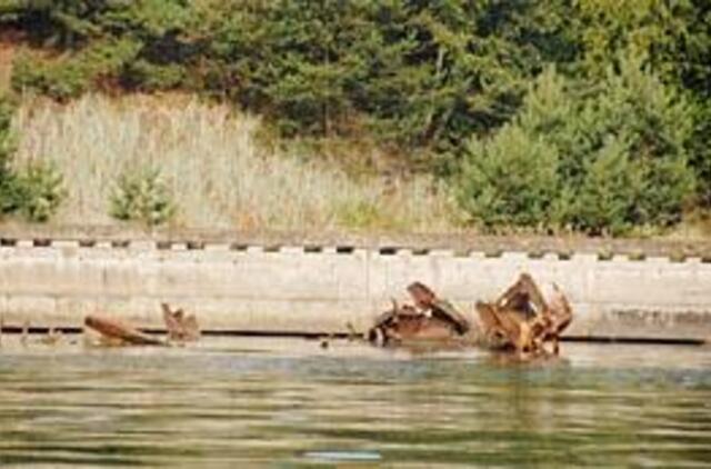 Vietoje kapinių - jachtklubas