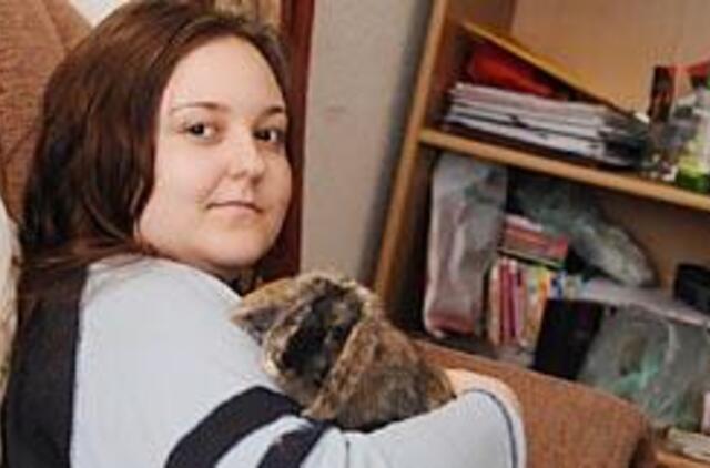 Kamelijai galime padėti