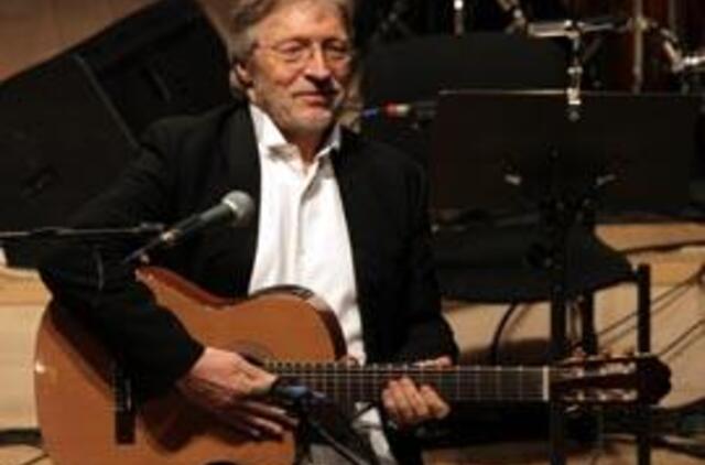 Lietuvoje koncertuos gitaros legenda F. Goja