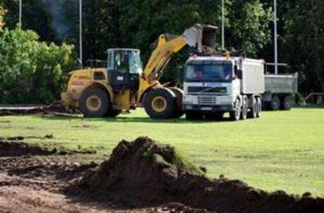 Gargždų stadione rengiama dirbtinė aikštė