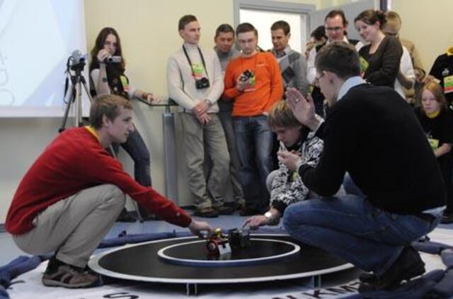 Klaipėdoje – pirmos tarptautinės robotų kovos (foto)