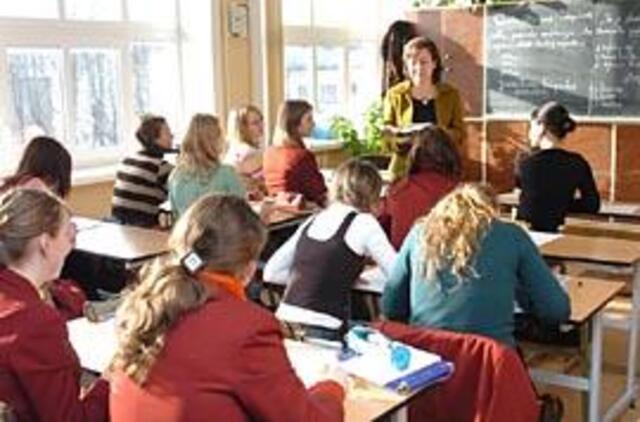 Kodėl svarbi taisyklinga vaiko laikysena