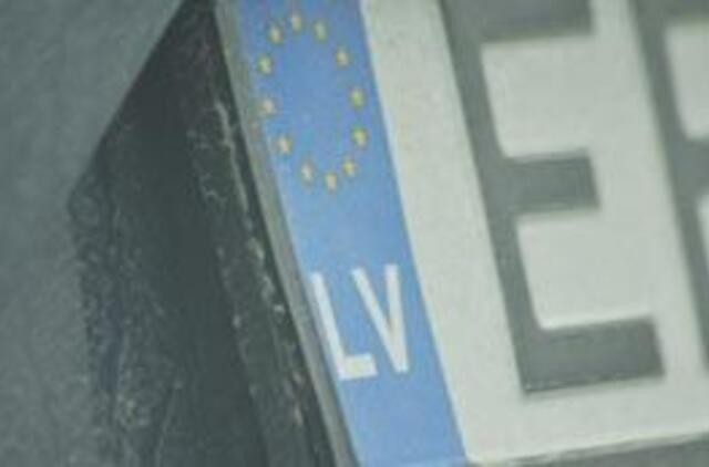 Kitąmet Latvijoje įvedamas naujas mokestis automobiliams